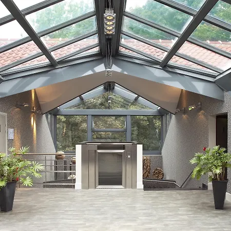 Western La Metairie Hotel 3*