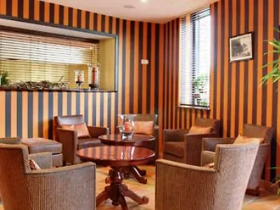 Hotel La Metairie 3*